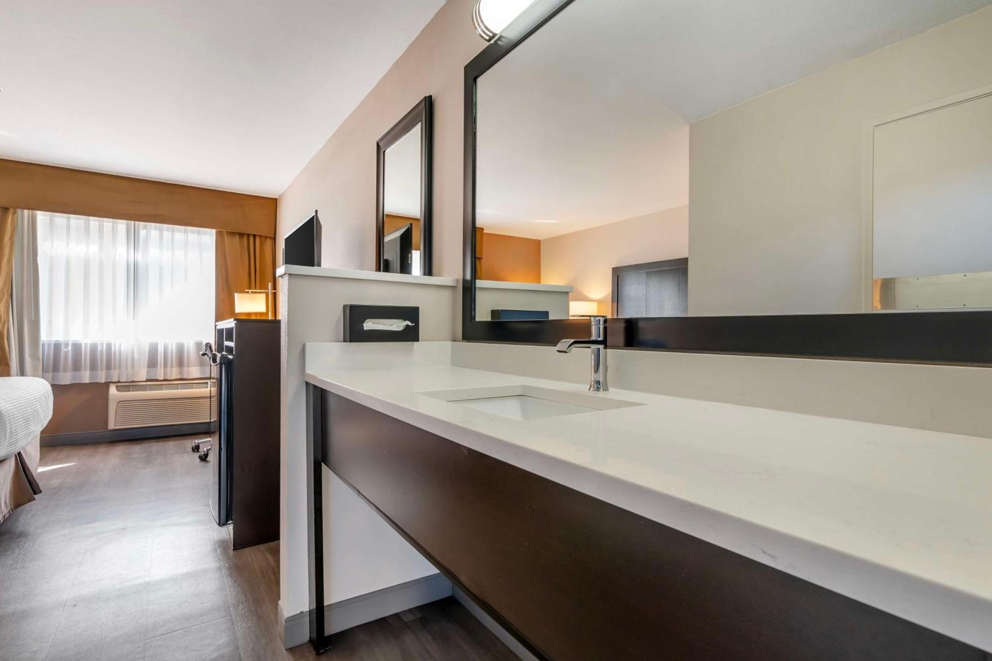 Best Western Inn Of Ванкувер Экстерьер фото
